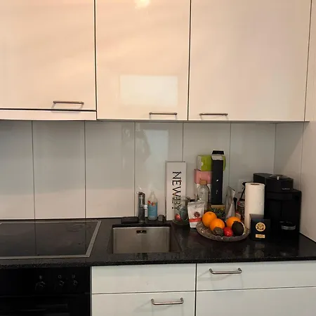 In On Golden Kuste *